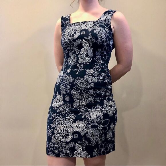 Touché - Floral Print Sleeveless Dress - Picture 1 of 4